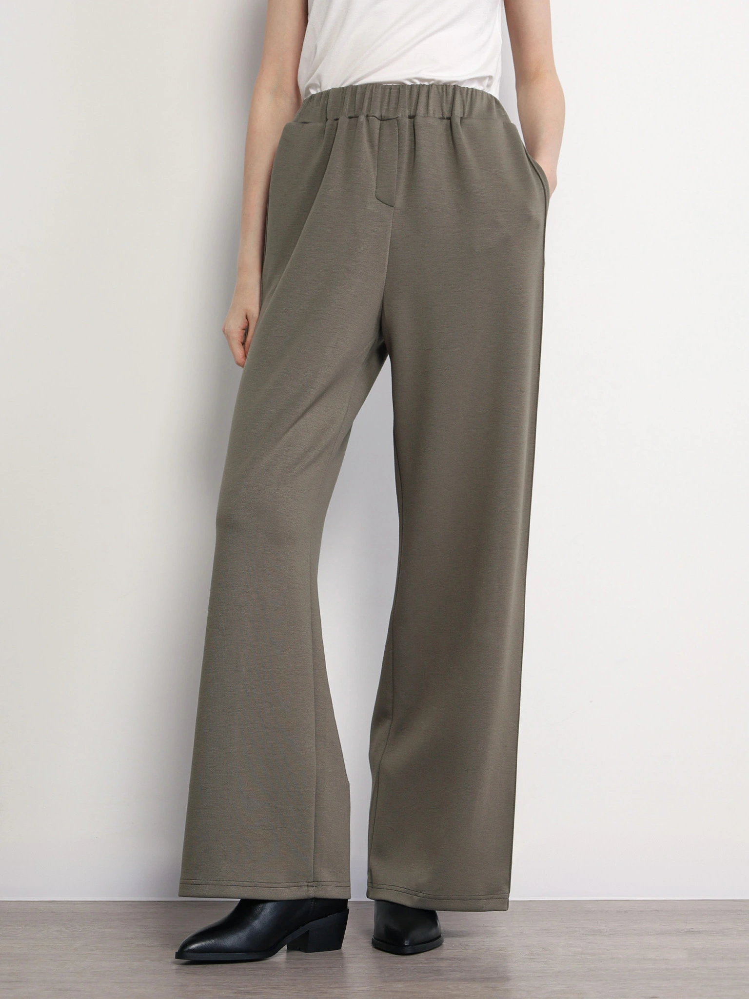 Брюки трикотажные цвета хаки с эластичным поясом